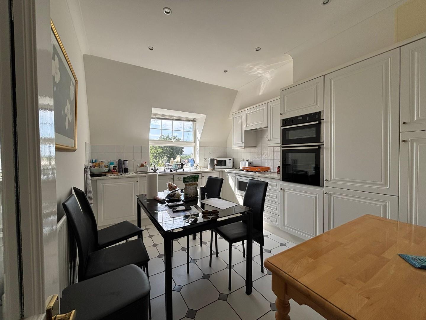 Turnberry Close, Hendon, NW4, London